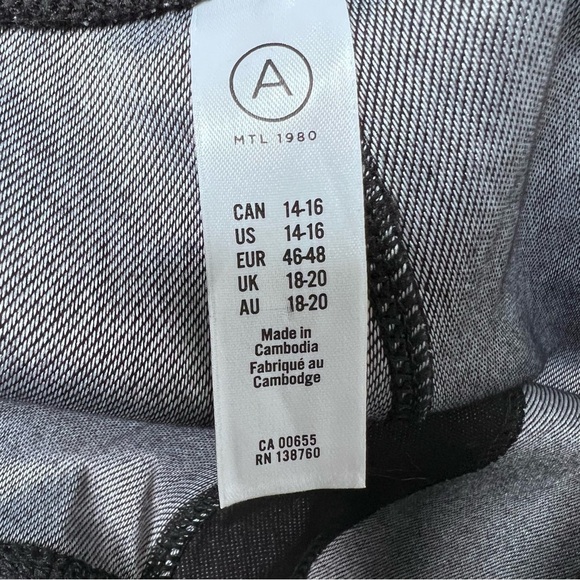 ADDITION Elle Solid Denim Capri Legging Size 14-16 - Picture 7 of 10